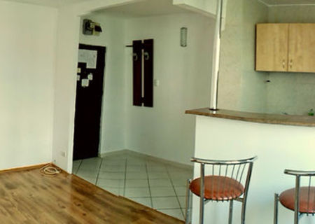 apartament de vanzare, 2 camere, decomandat