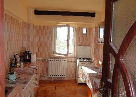 apartament de vanzare 3 camere