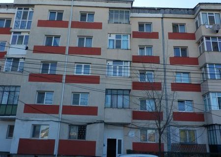Apartament decomandat, 2 camere, Dacia