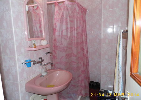 apartament  modernizat cu 4 camere