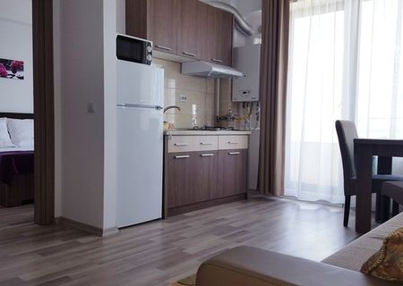 Apartament Summerland la 50 m de cluburi si plaja !