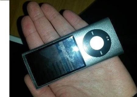 Apple IPod Nano 8 GB Apple IPod Nano 8 GB