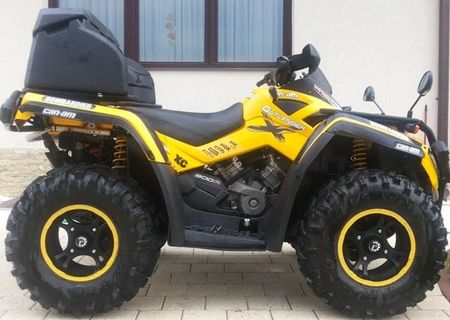 ATV Bombardier Can-Am 800xc