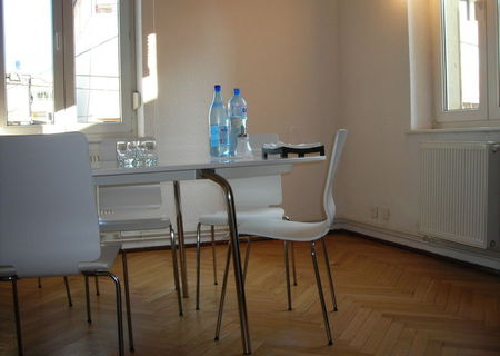 Aviatorilor, ofer, cu chirie apat 3 camere