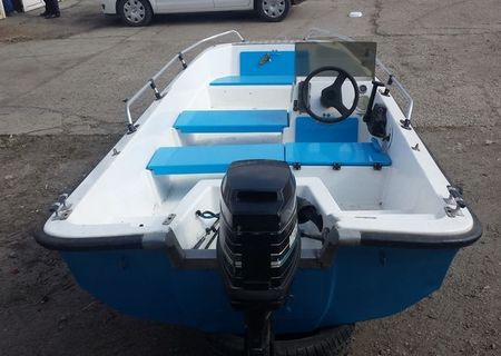 Barca A.Hellas 4,80 + motor Mercury 25 hp