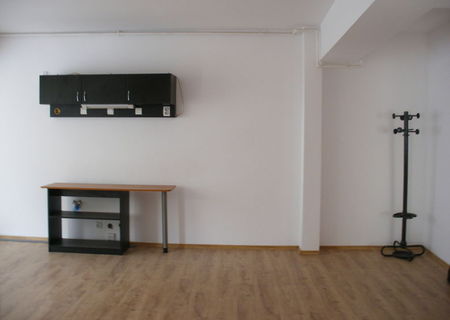 Bd. Basarabia 3 camere de inchiriat