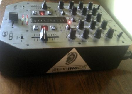 Behringer VMX200 (Mixer DJ) Behringer VMX200 (Mixer DJ)