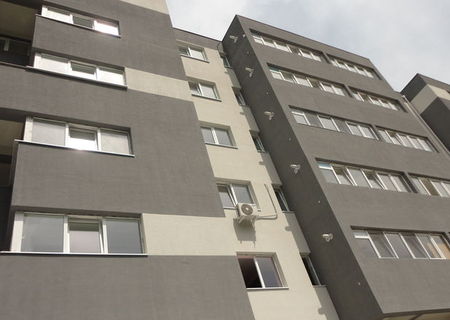 Berceni Garsoniera la doua minute de la statia de metrou Dimitrie Leonida