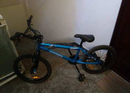 bicicleta bmx b-twin