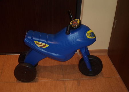 Bicicleta de plastic pt. copii