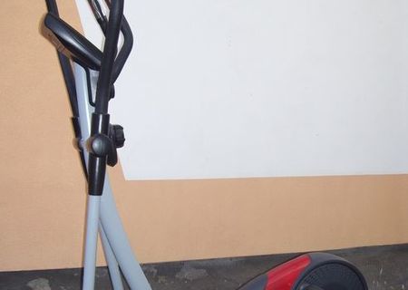 Bicicleta eliptica X- Fact C200 Bicicleta eliptica X- Fact C200