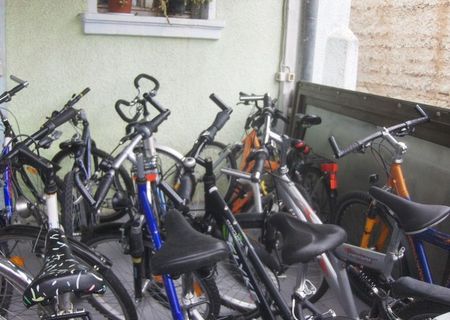 Biciclete aproape noi