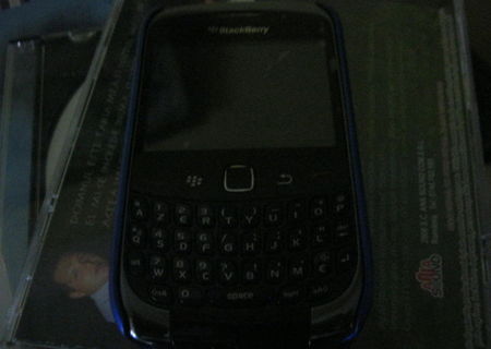 blackberry-8520