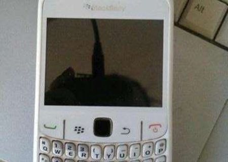 blackberry 8520, decodat, pret 170 ron