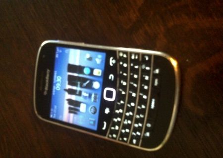 blackberry bold 9900