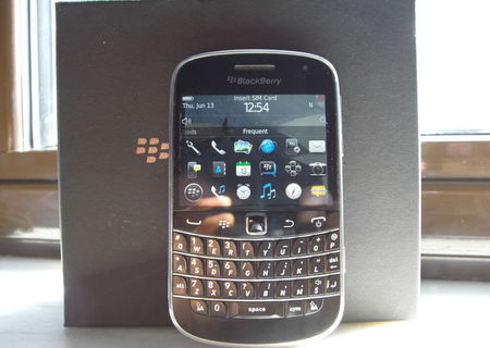 BlackBerry Bold 9900 impecabil