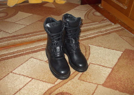 bocanci din piele, marimea 42