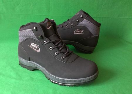 BOCANCI NIKE DIN PIELE BOCANCI NIKE DIN PIELE