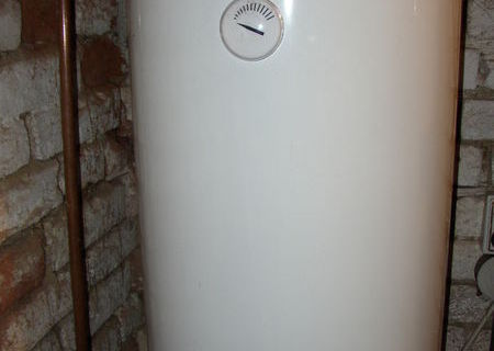 Boiler apa calda menajera Ariston