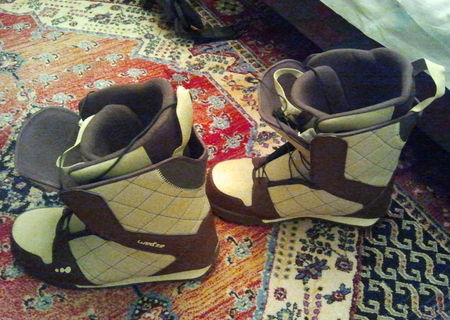 Boots snowboard