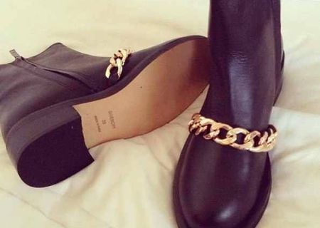 Botine Givenchy in stoc