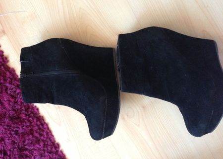 Botine negre