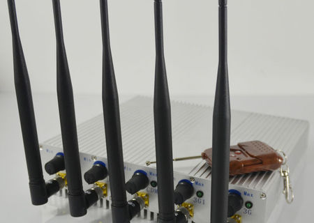 Bruiaj / Jammer 15W cu telecomanda, nou, sigilat Bruiaj / Jammer 15W cu telecomanda, nou, sigilat