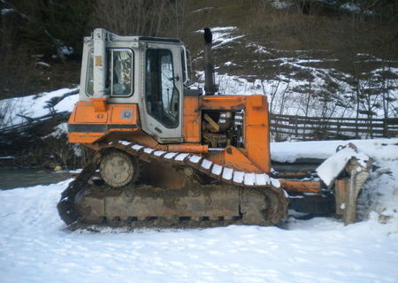 Buldozer  Caterpillar D4H