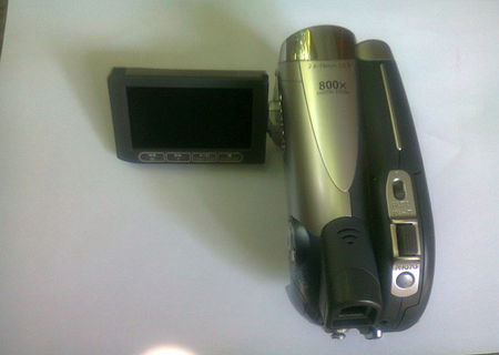 Camera video digitala CANON DC201 (ieftin) Camera video digitala CANON DC201 (ieftin)
