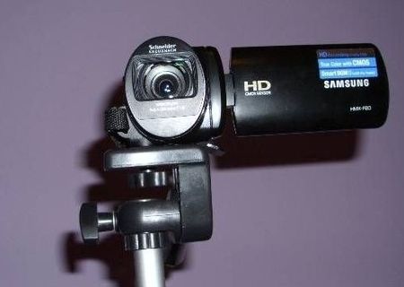 Camera video HD Samsung + trepied Camera video HD Samsung + trepied