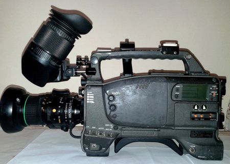 Camera video profesionala - Panasonic model aj- d700e
