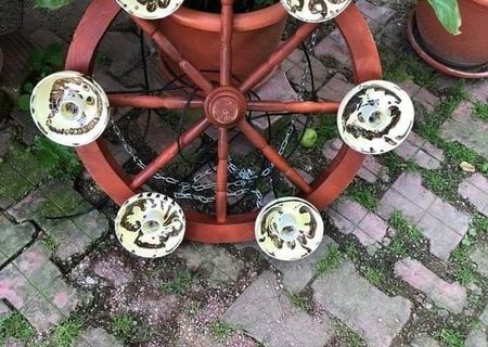 Candelabru rustic din lemn