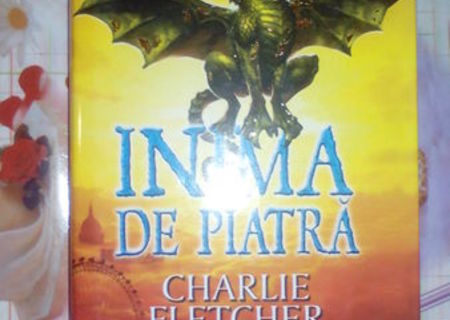 Carte Inimă de piatră de Charlie Fletcher