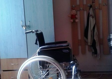 carucior pt persoane cu handicap locomotor
