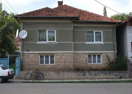 Casă 130mp, 6 camere