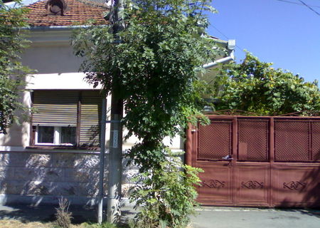Casa 3 camere singur in curte in Marasti
