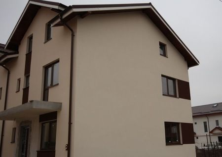 Casa 4 camere de vanzare Casa 4 camere de vanzare