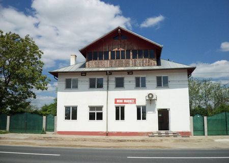 Casa cu spatiu comercial de vanzare