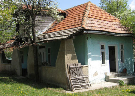 Casa de tara Bretcu