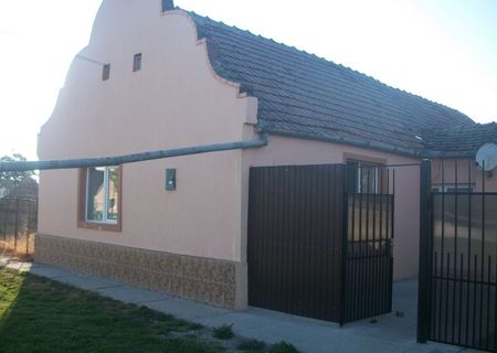 Casa de vanzare