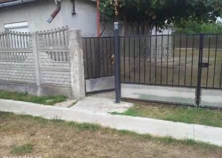 Casa de Vanzare