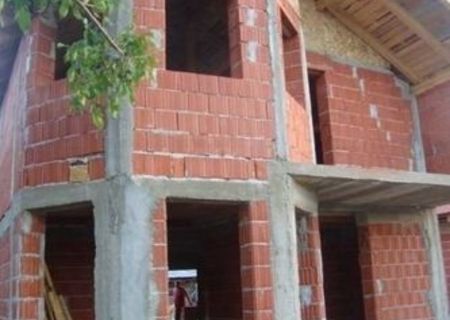 casa de vanzare in santandrei