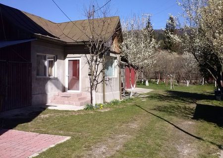Casa de vanzare la munte, in Busteni, zona centrala