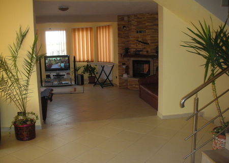 casa in dumbravita