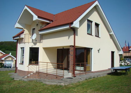 Casa in Livezeni, cartierul Orizontului Casa in Livezeni, cartierul Orizontului