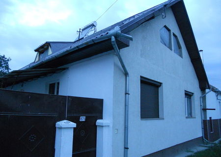 casa in Tarlungeni