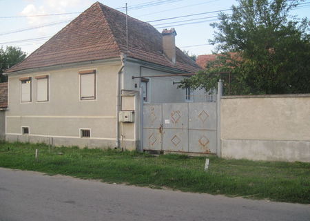 casa si gradina in CINCU