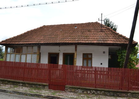 Casa si teren de vanzare in Statiunea Calimanesti
