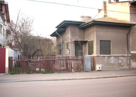 Casa si teren zona Uranus