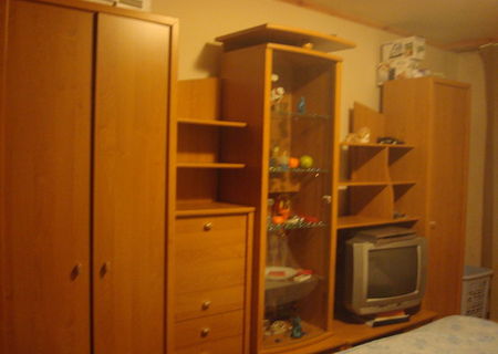 Caut coleg ap.2 camere,complex